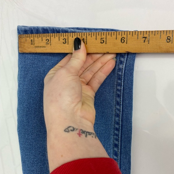 Vintage Embroidered Penguin High Rise Jeans by Quacker Factory 26/27” Waist - Picture 13 of 13